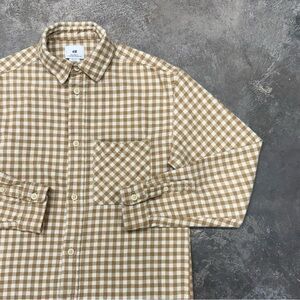 H&M Gingham Check Flannel Button Down Shirt Tan Relaxed Fit